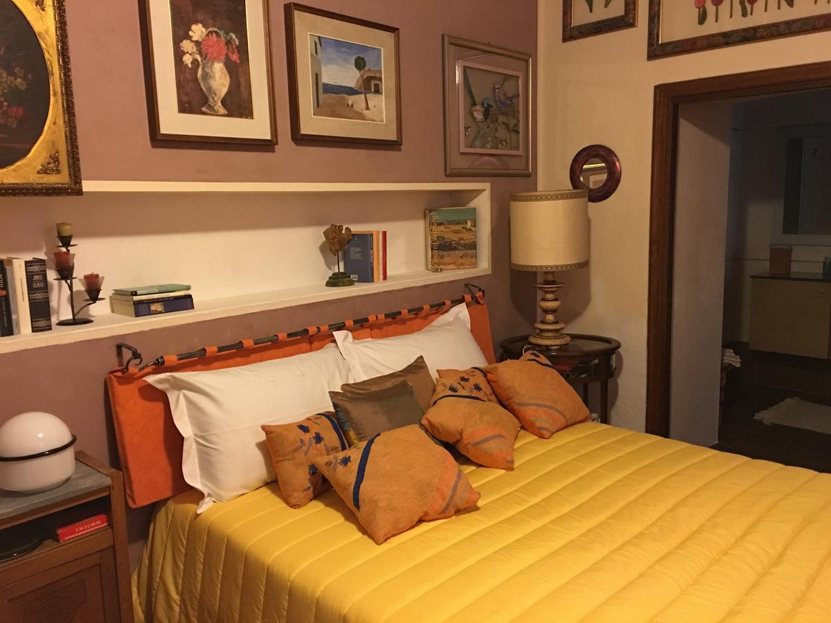 L'Angolo Antico Bed & Breakfast Oristano Exterior photo